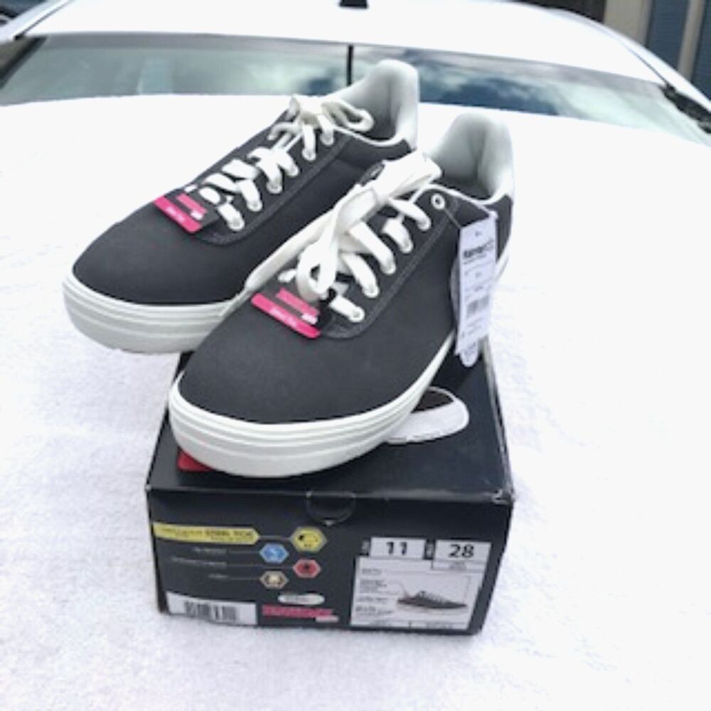 Size: 11 Women's Steel Toe Sneakers Leather Waterproof Slip Resistant New in Box
